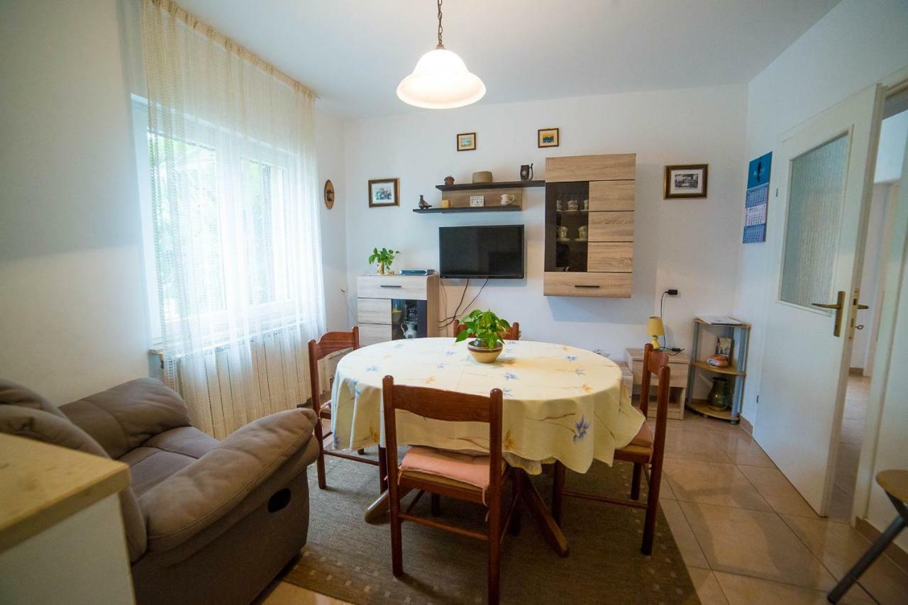 Apartments Marija Пореч Екстер'єр фото