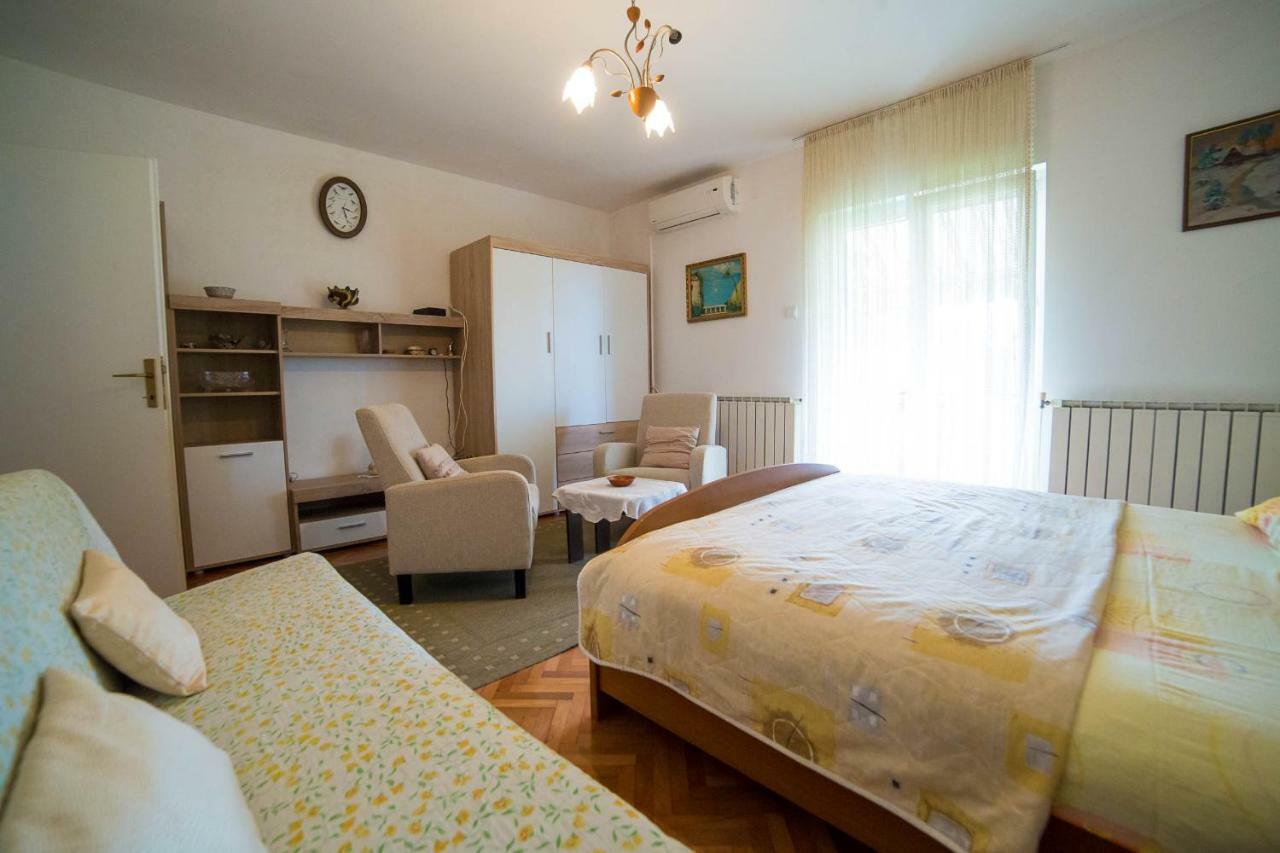 Apartments Marija Пореч Екстер'єр фото