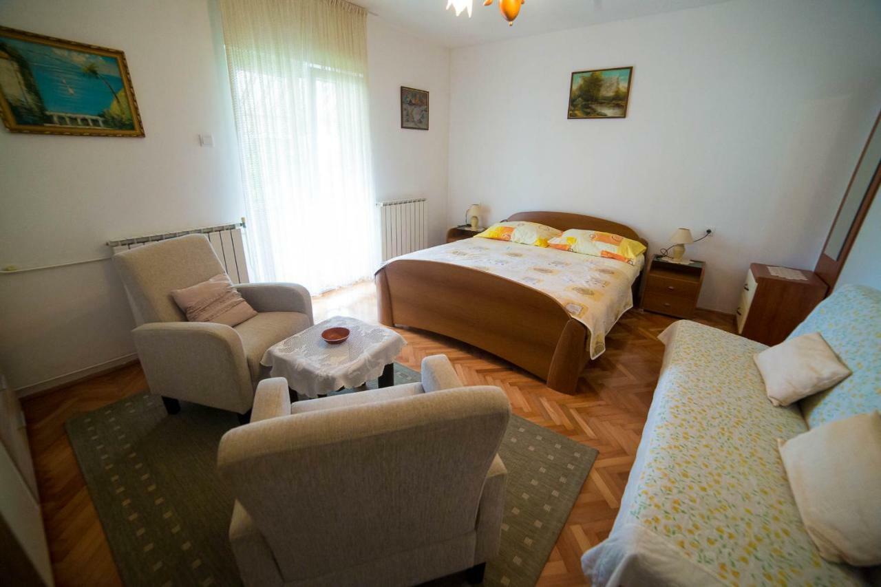 Apartments Marija Пореч Екстер'єр фото