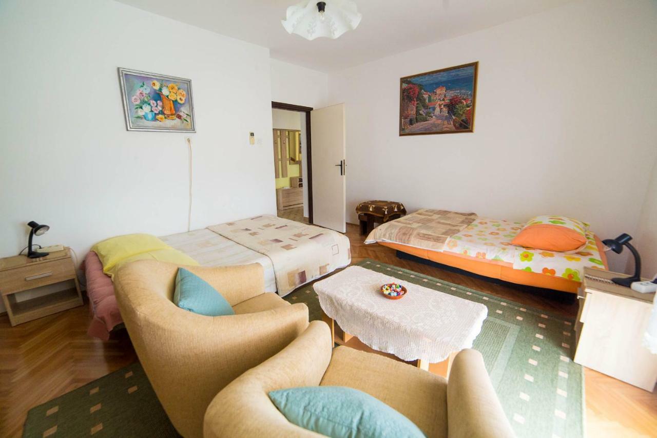 Apartments Marija Пореч Екстер'єр фото