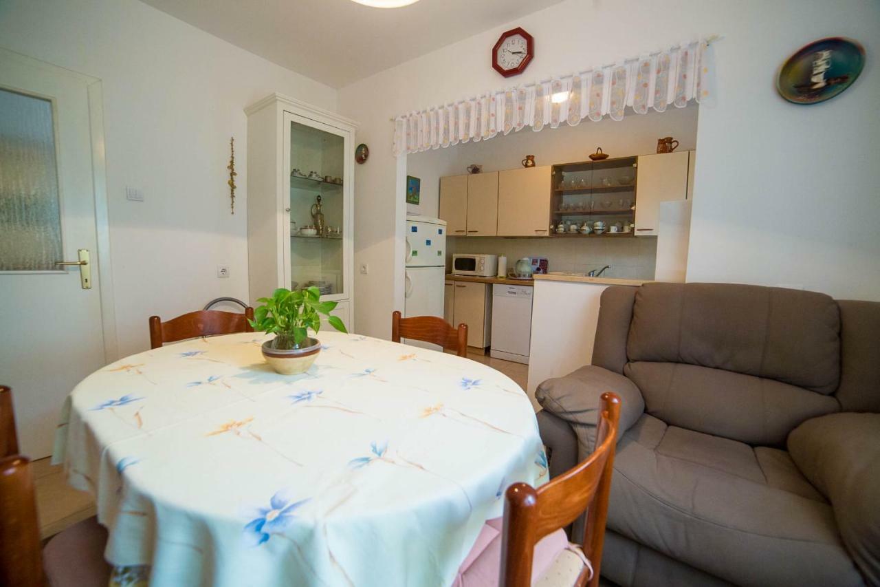Apartments Marija Пореч Екстер'єр фото
