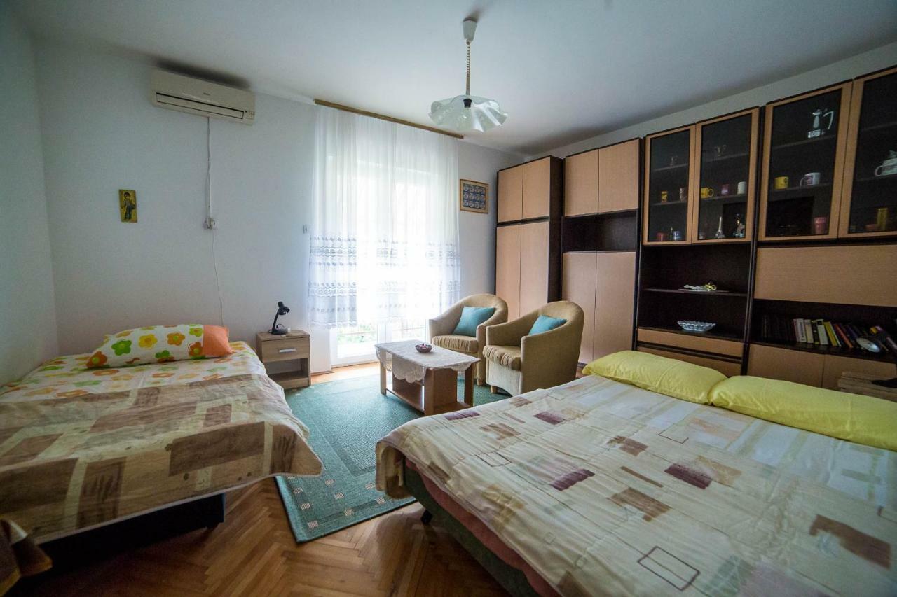 Apartments Marija Пореч Екстер'єр фото