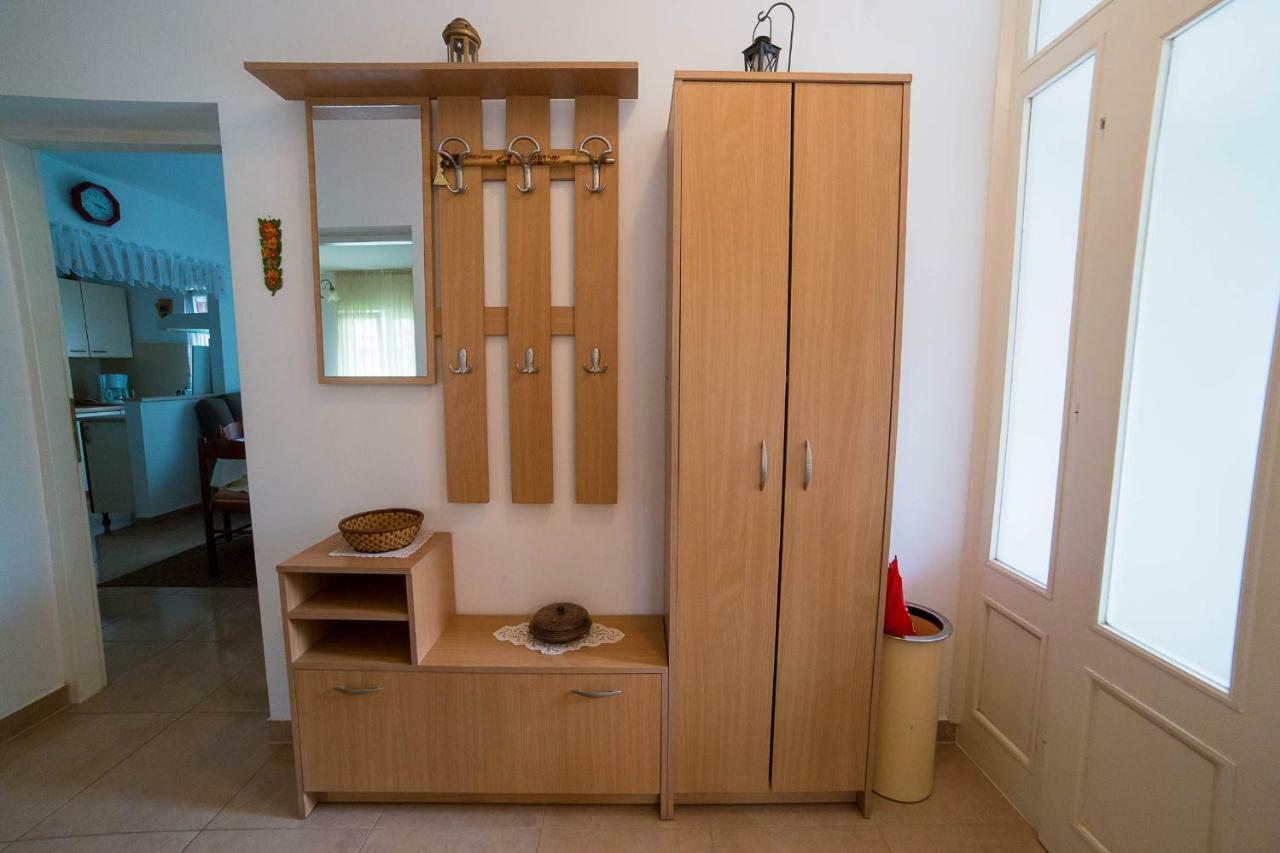 Apartments Marija Пореч Екстер'єр фото